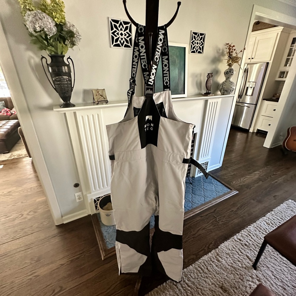 NEVER WORN Montec Ski Bibs